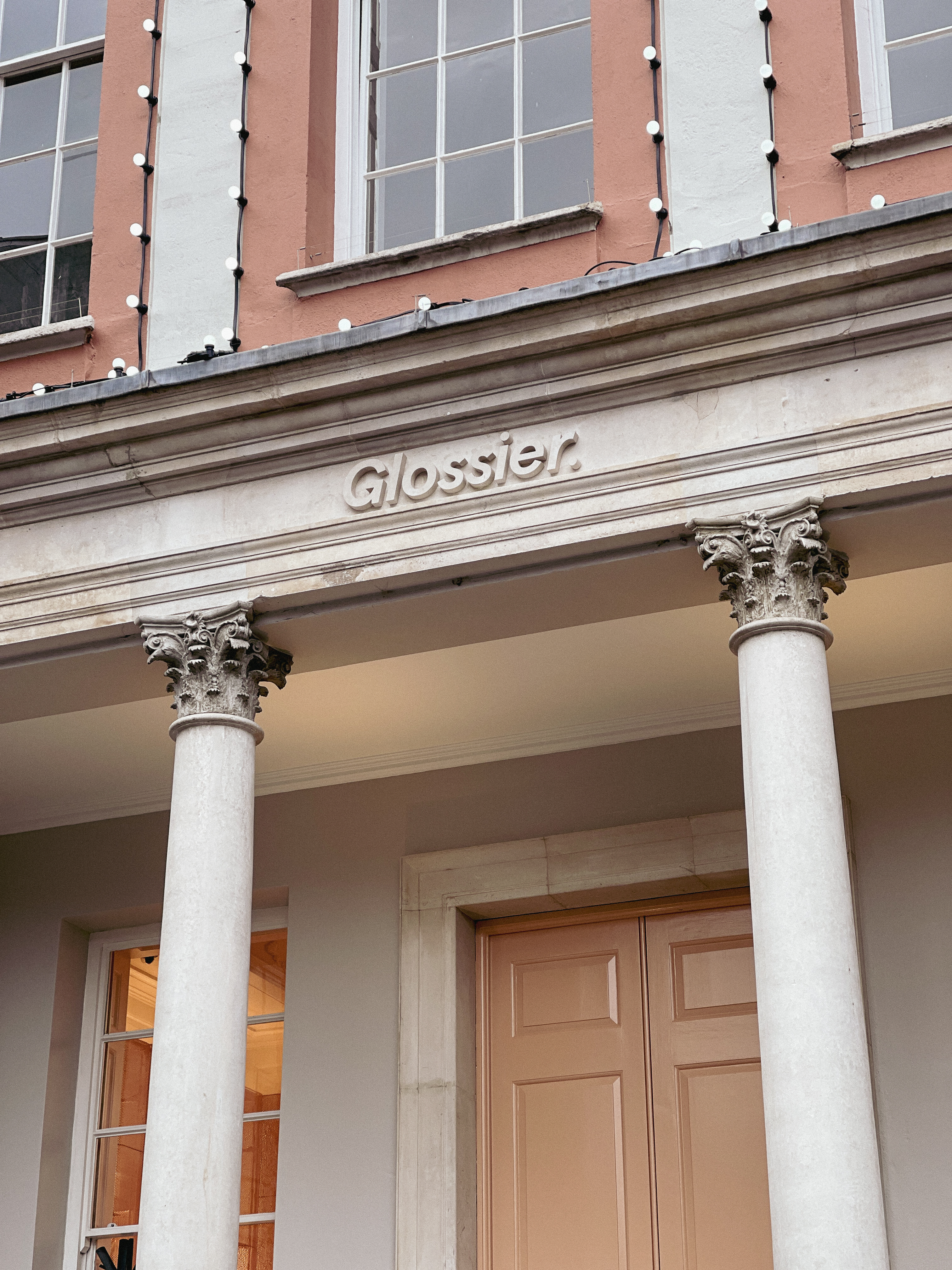 Glossier Covent Garden King Street Permenant Store (1)