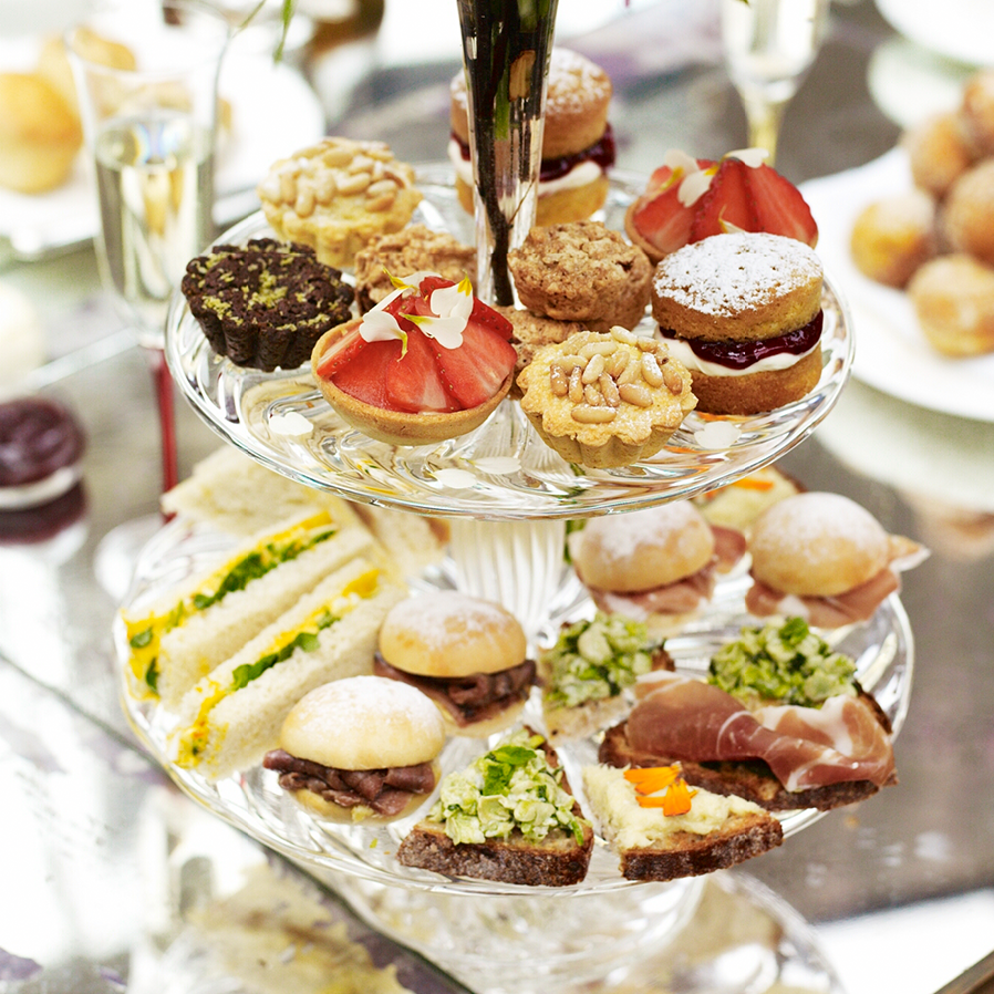 72 Hours Covent Garden 5296 Page 12 Image 0001