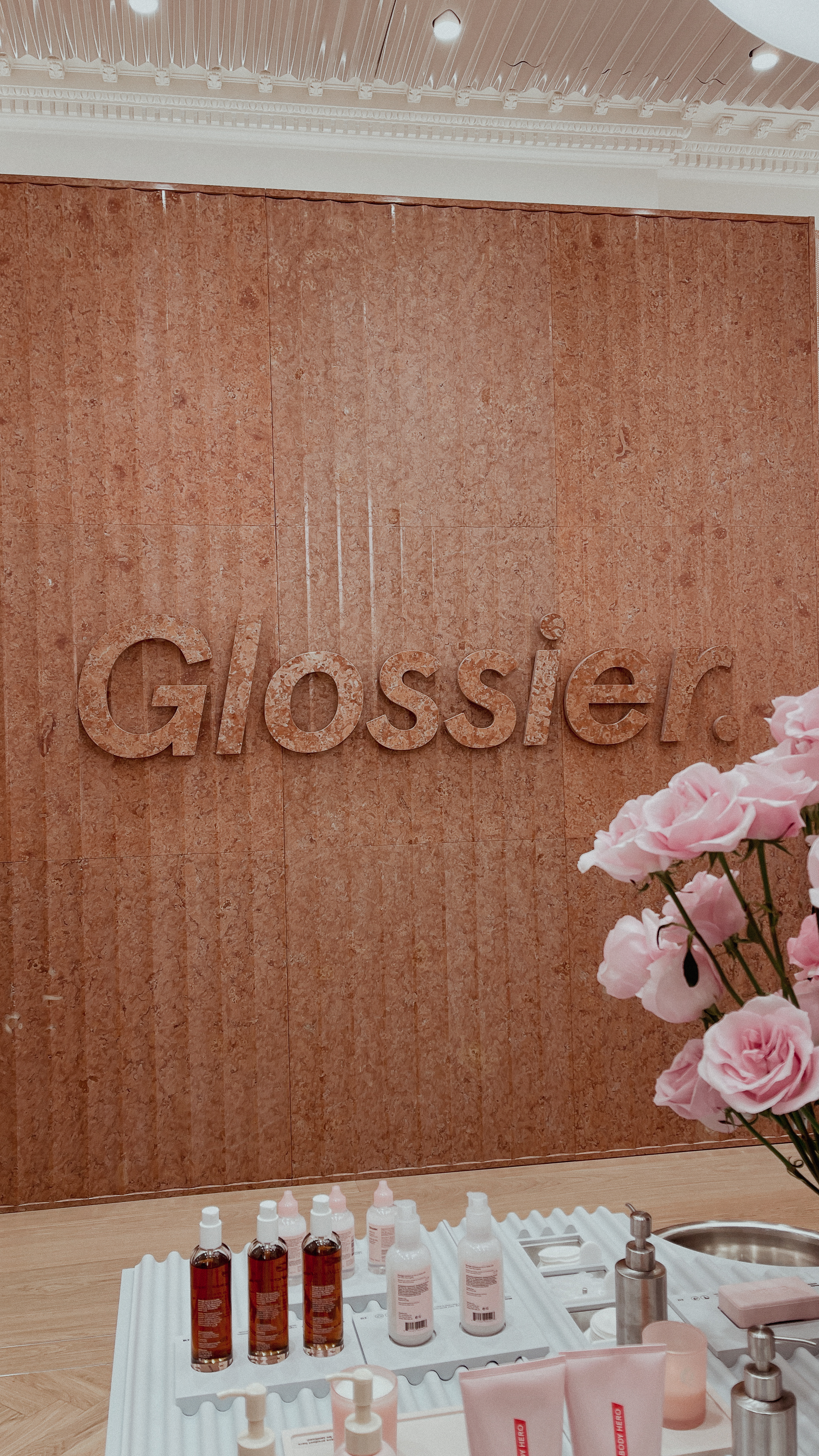 Glossier Covent Garden King Street Permenant Store (18)