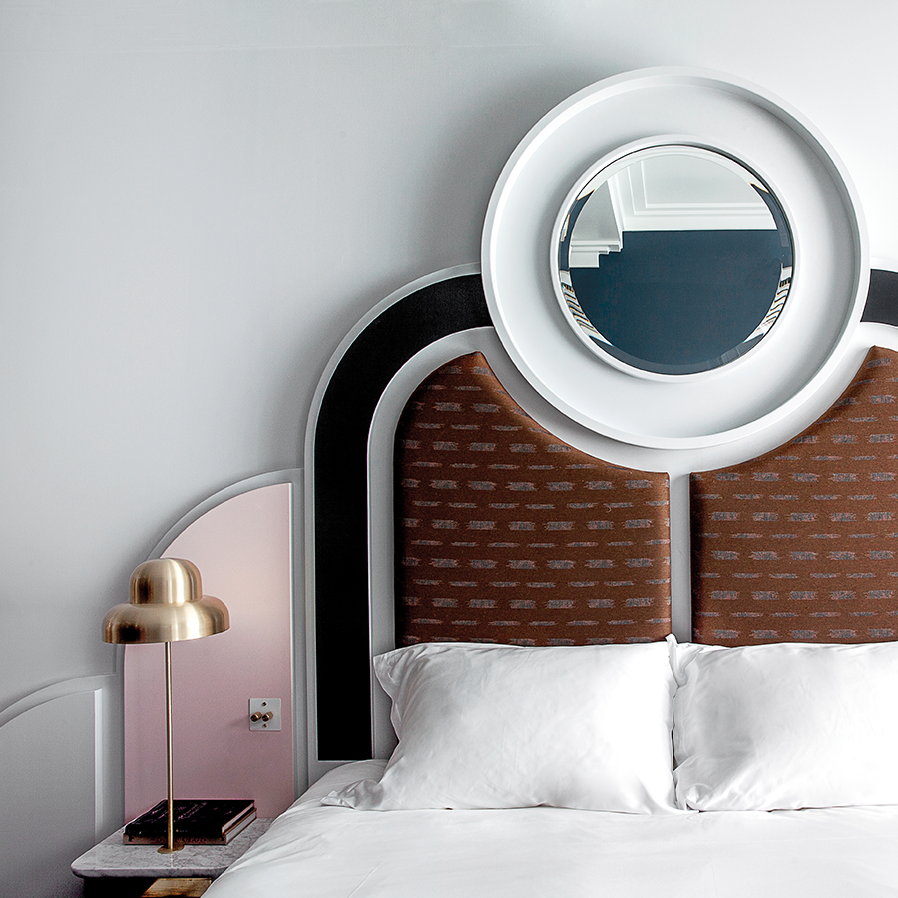 24 Hours Covent Garden 5276 Page 3 Image 0001