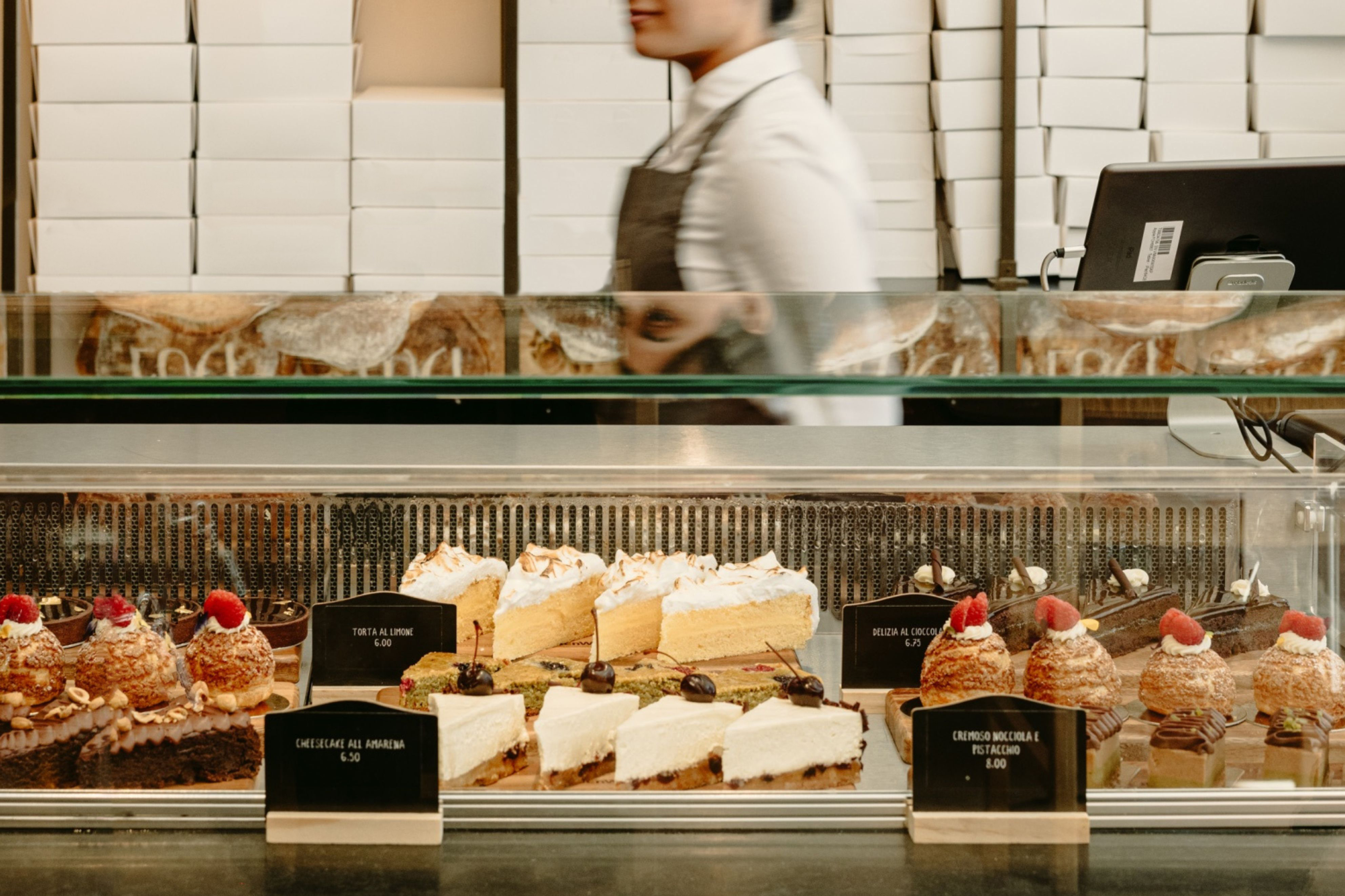 Luci Bancone Counter Dessert 2