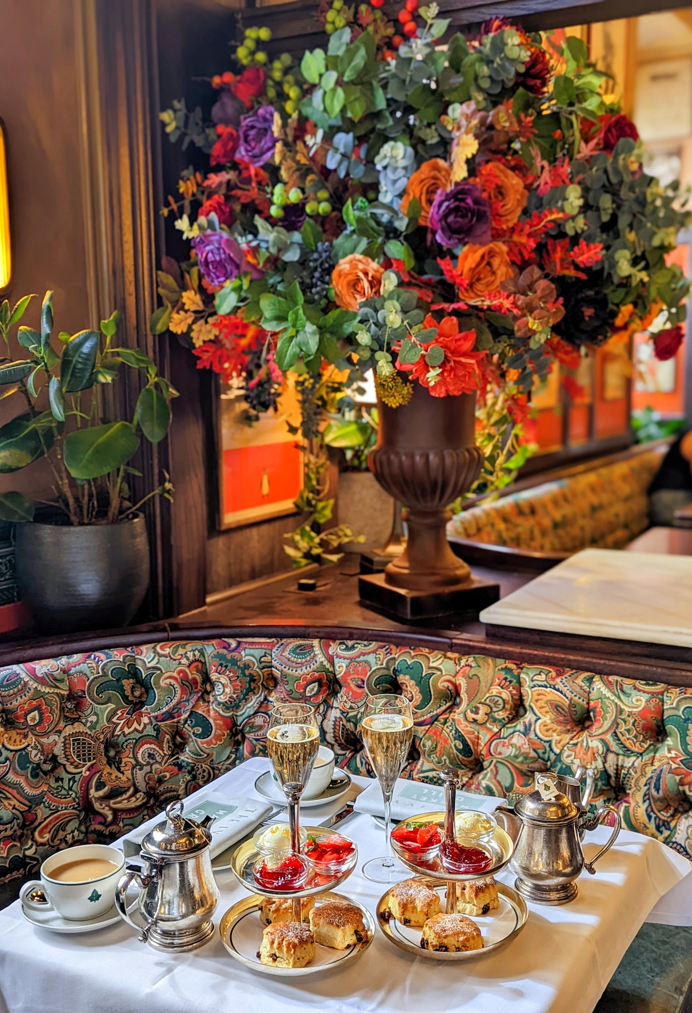 GG 02 PXL 20220808 151400085.PORTRAIT 01