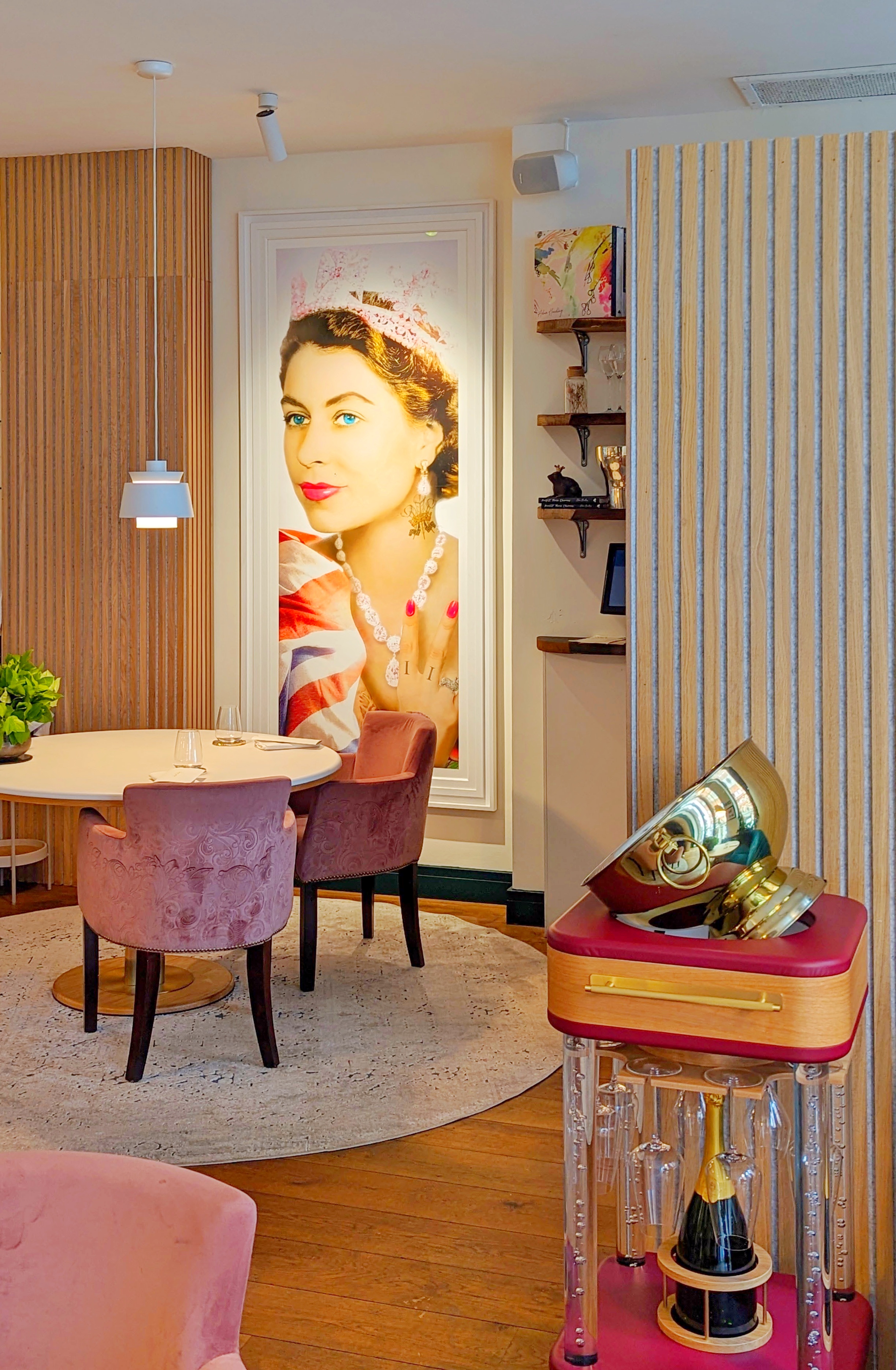 PXL 20230808 100411890.PORTRAIT.ORIGINAL 01