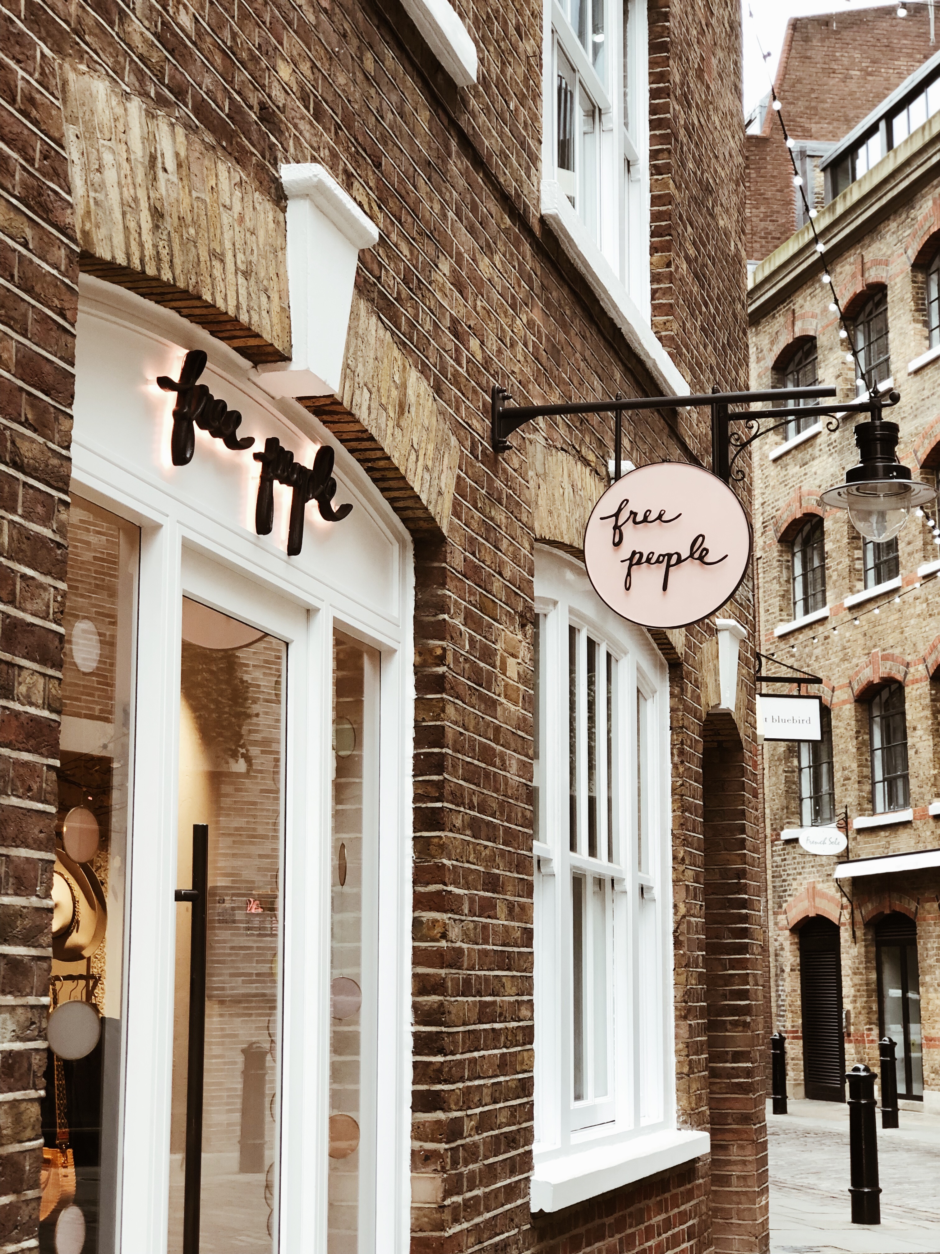 6B3DD48A C52E 440F BDF1 CCC1A934725B