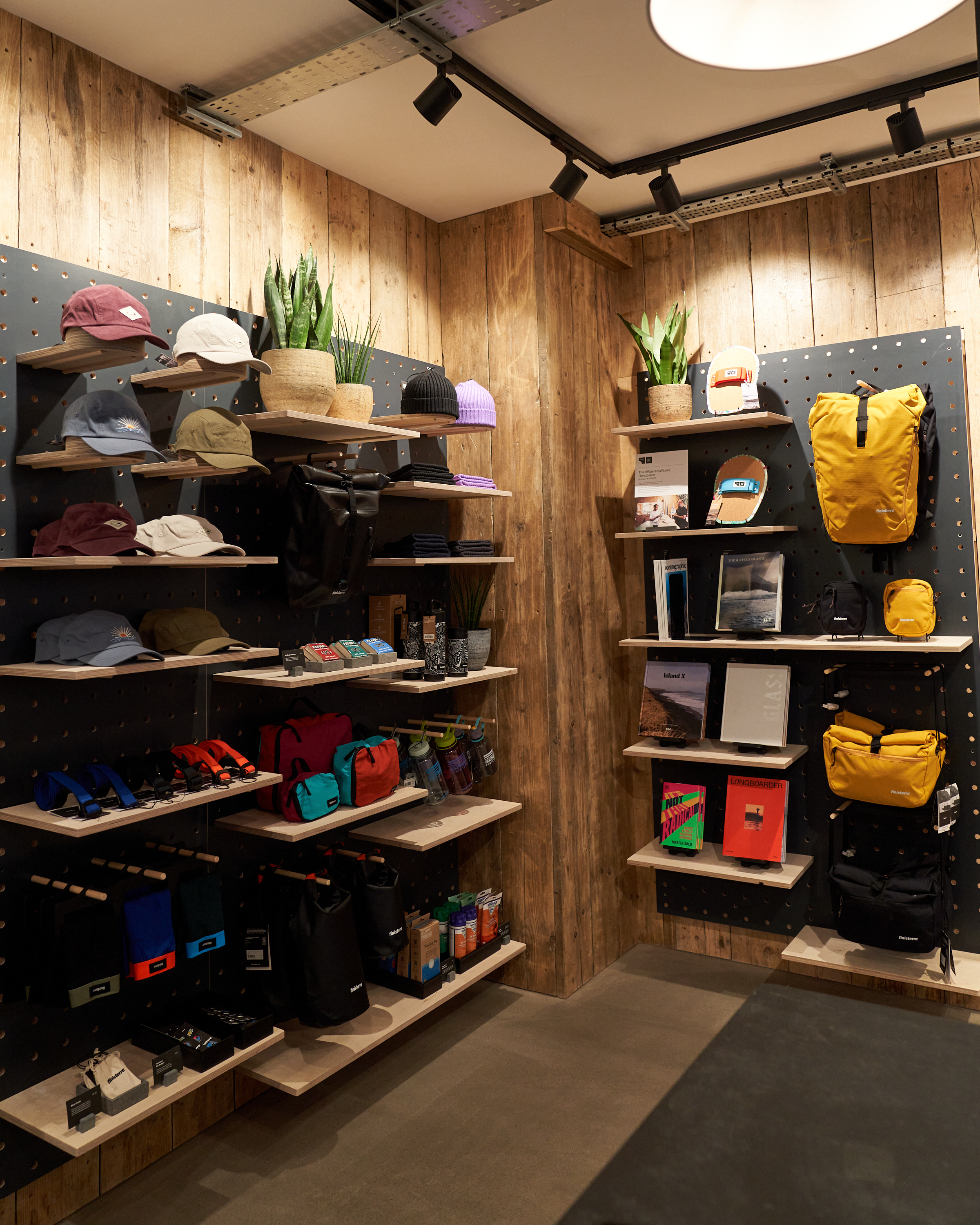 Finiisterre LDN Store May2024 DSC03860