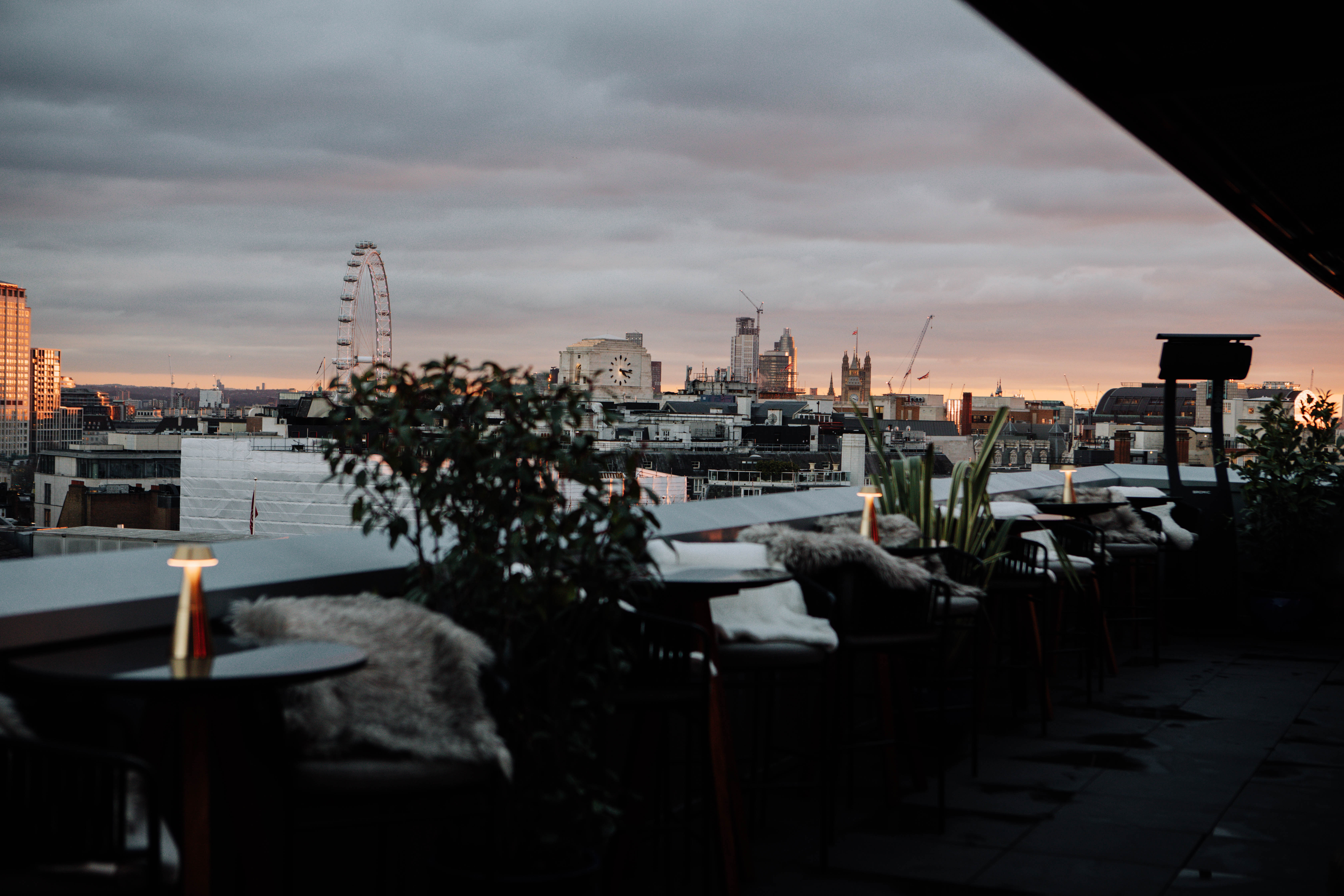 AKA AMANO Hotel Laurajalbert 328