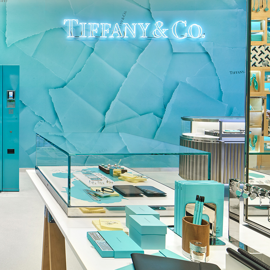 48 Hours Covent Garden 5278 Page 5 Image 0001