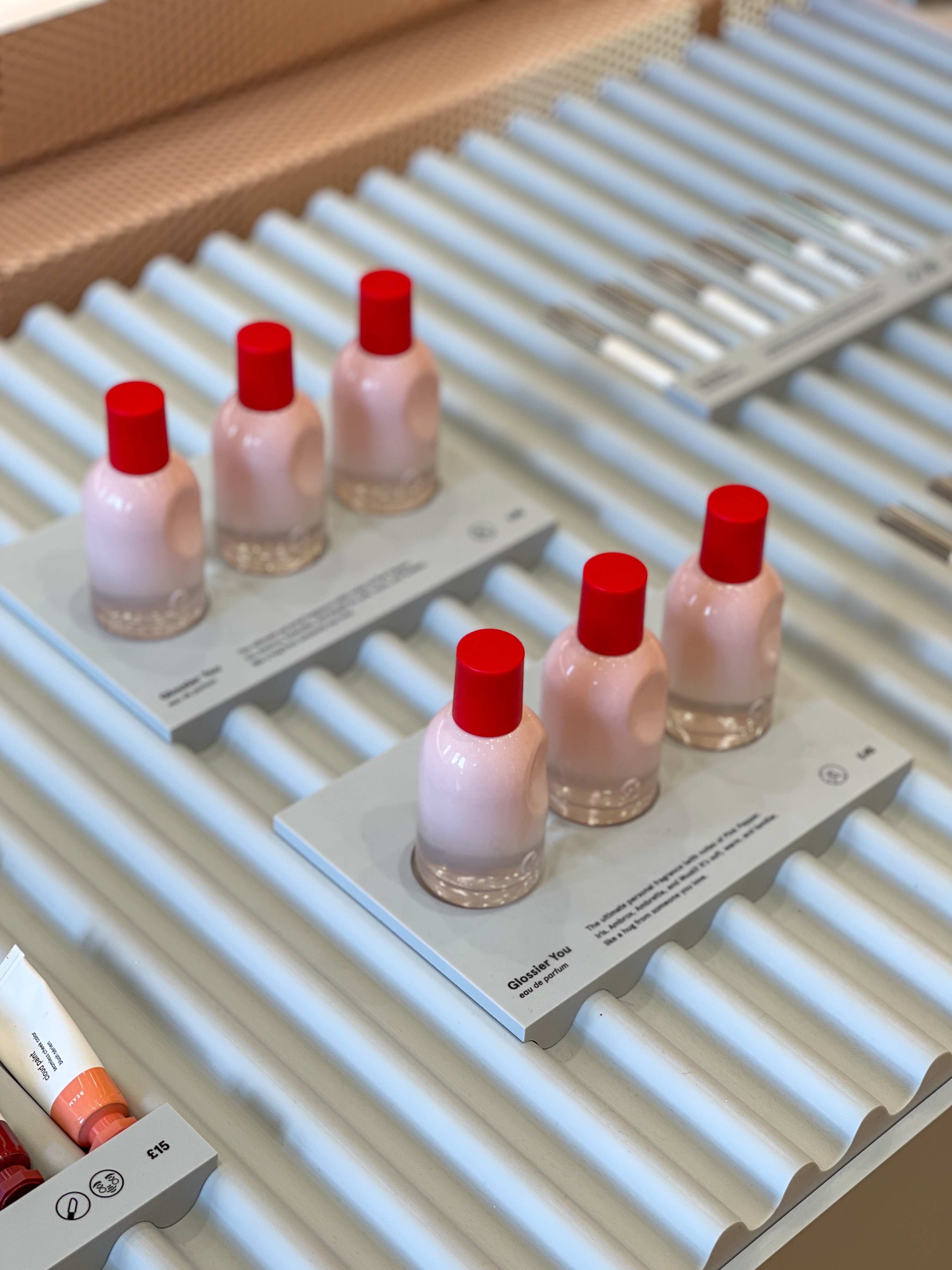 Glossier Covent Garden King Street Permenant Store (9)