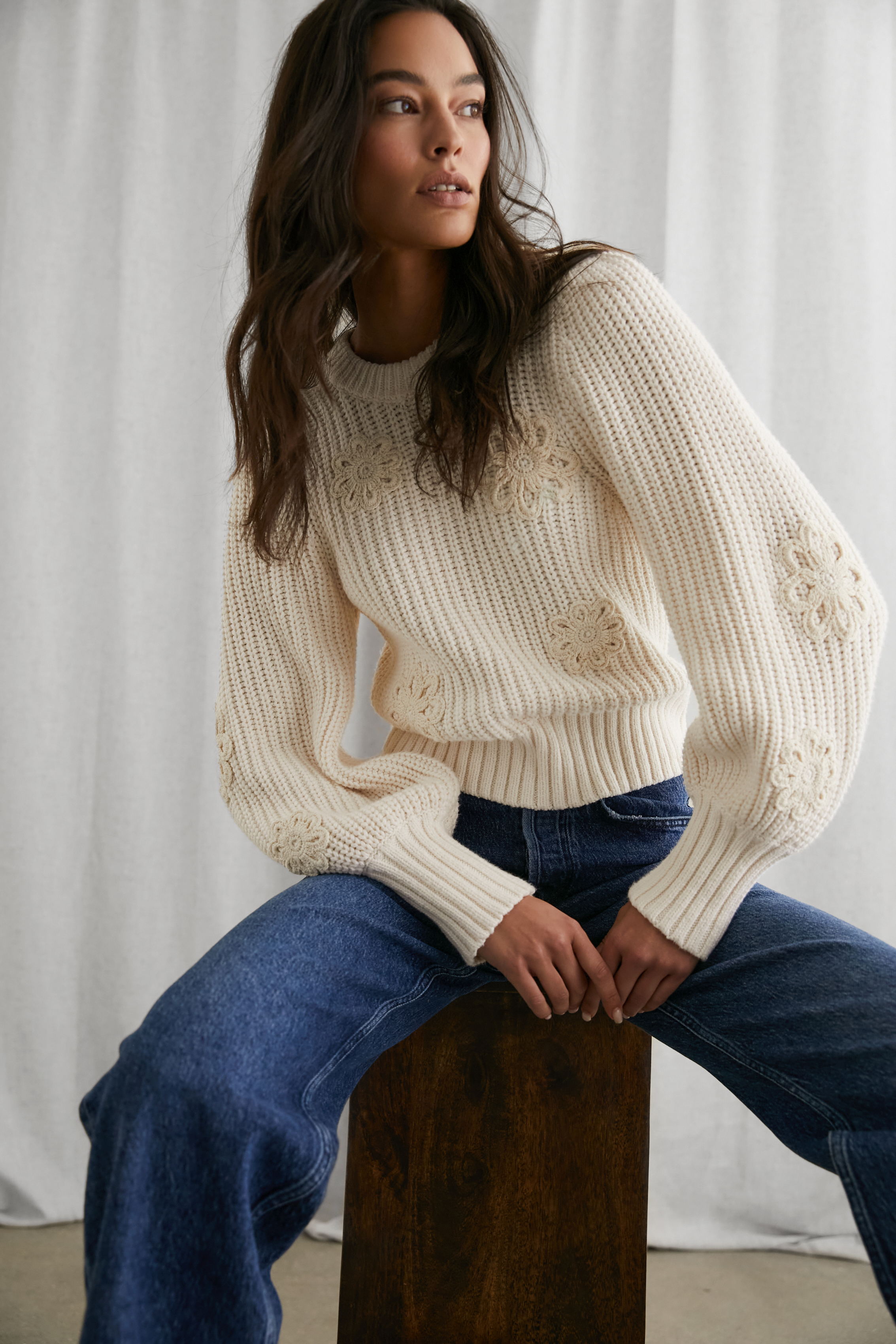 PRESPRINGDEL2 ROMY IVORYCROCHETDAISIES 82873