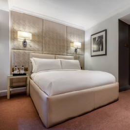 Radisson Blu Edwardian Mercer St 3295 Page 1 Image 0001